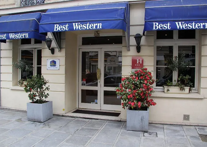 Western Quartier Latin Pantheon